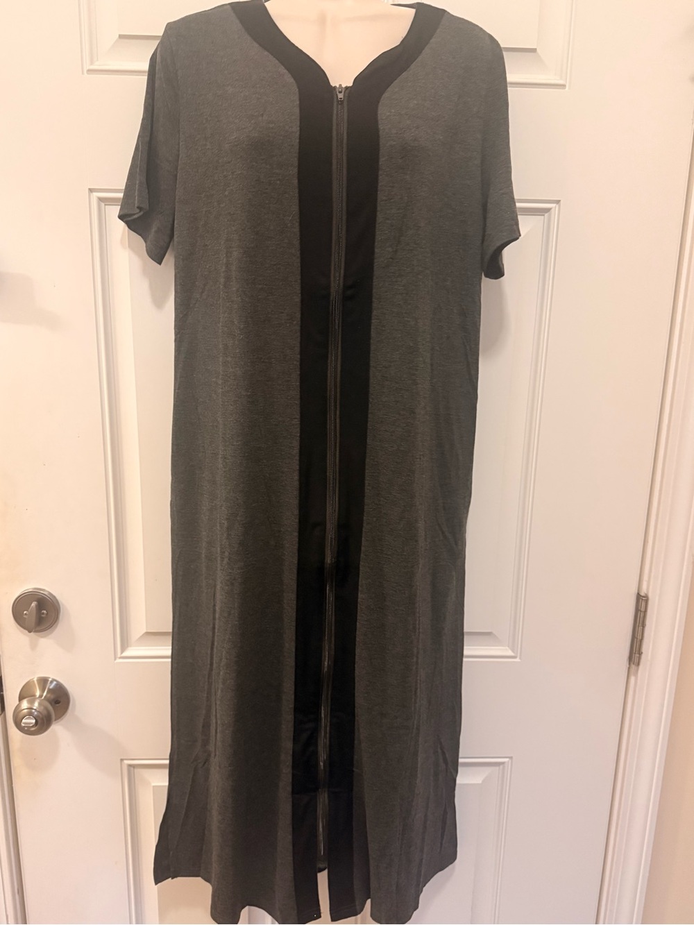 NWT Ekouaer Zip Sleep Shirt Dressing Gown 1pc Pajama- S, Grey